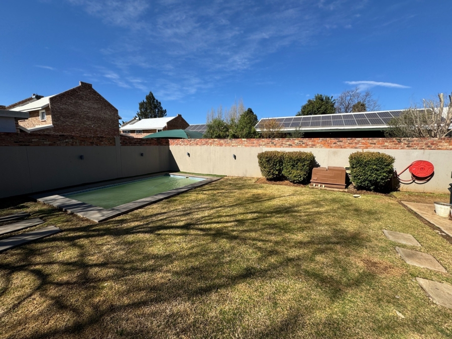 4 Bedroom Property for Sale in Potchefstroom North West